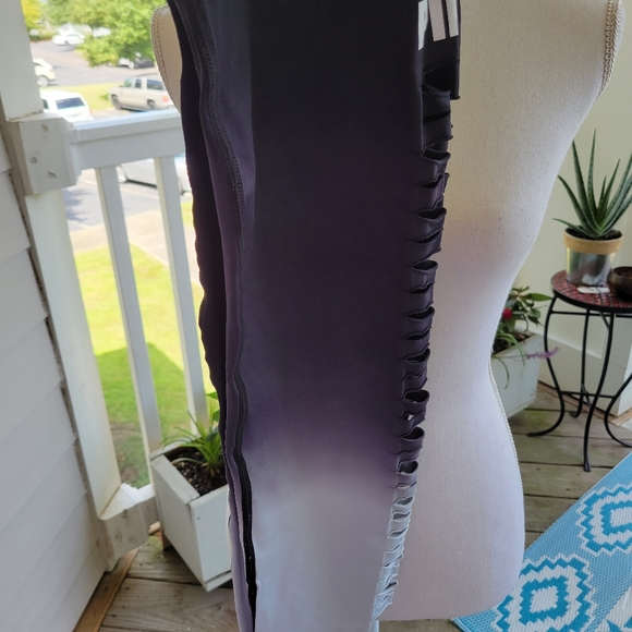 🚫SOLD🚫VS PINK COOL & COMFY CUT OUT TIGHTS - Picture 9 of 16